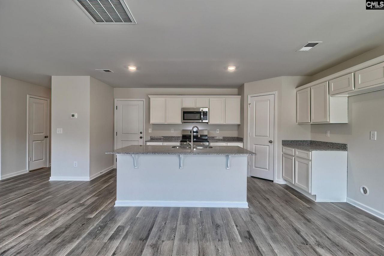 2416 Bold Ruler Road Photo 9