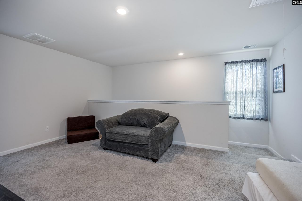 440 Windy Farm Road Photo 14