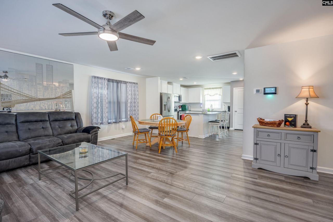 440 Windy Farm Road Photo 2