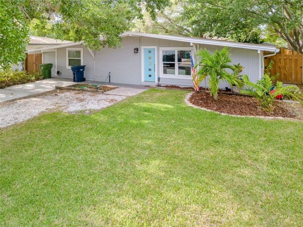 4105 W BAY AVENUE, TAMPA, FL 33616