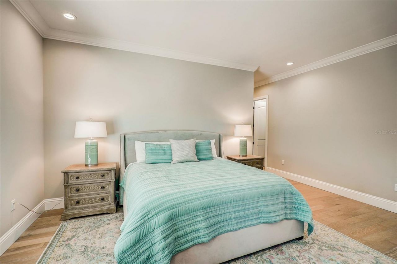 125 S Blvd Of Presidents, Sarasota, FL 34236 Photo