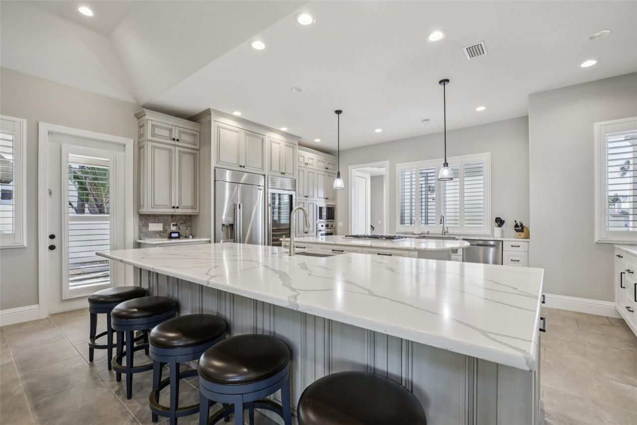 125 S Blvd Of Presidents, Sarasota, FL 34236 Photo