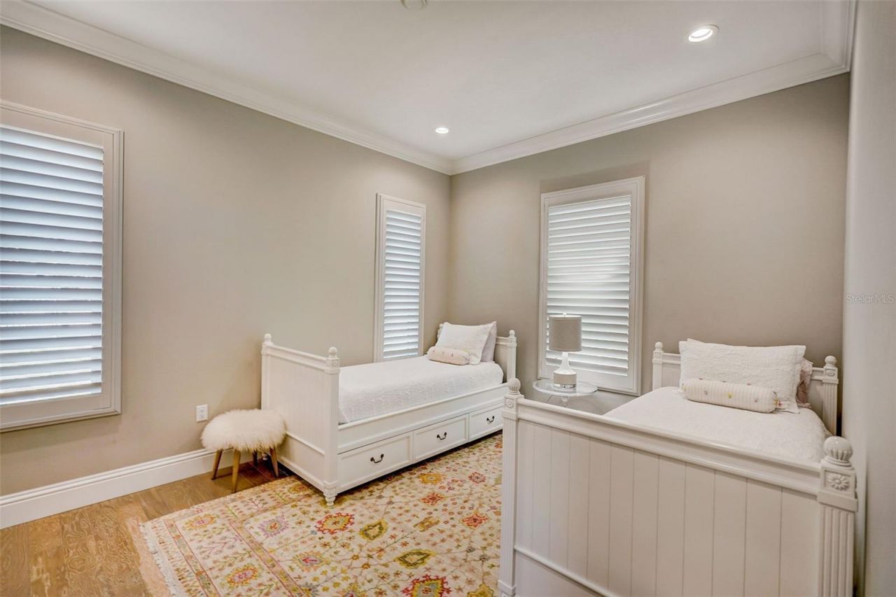 125 S Blvd Of Presidents, Sarasota, FL 34236 Photo