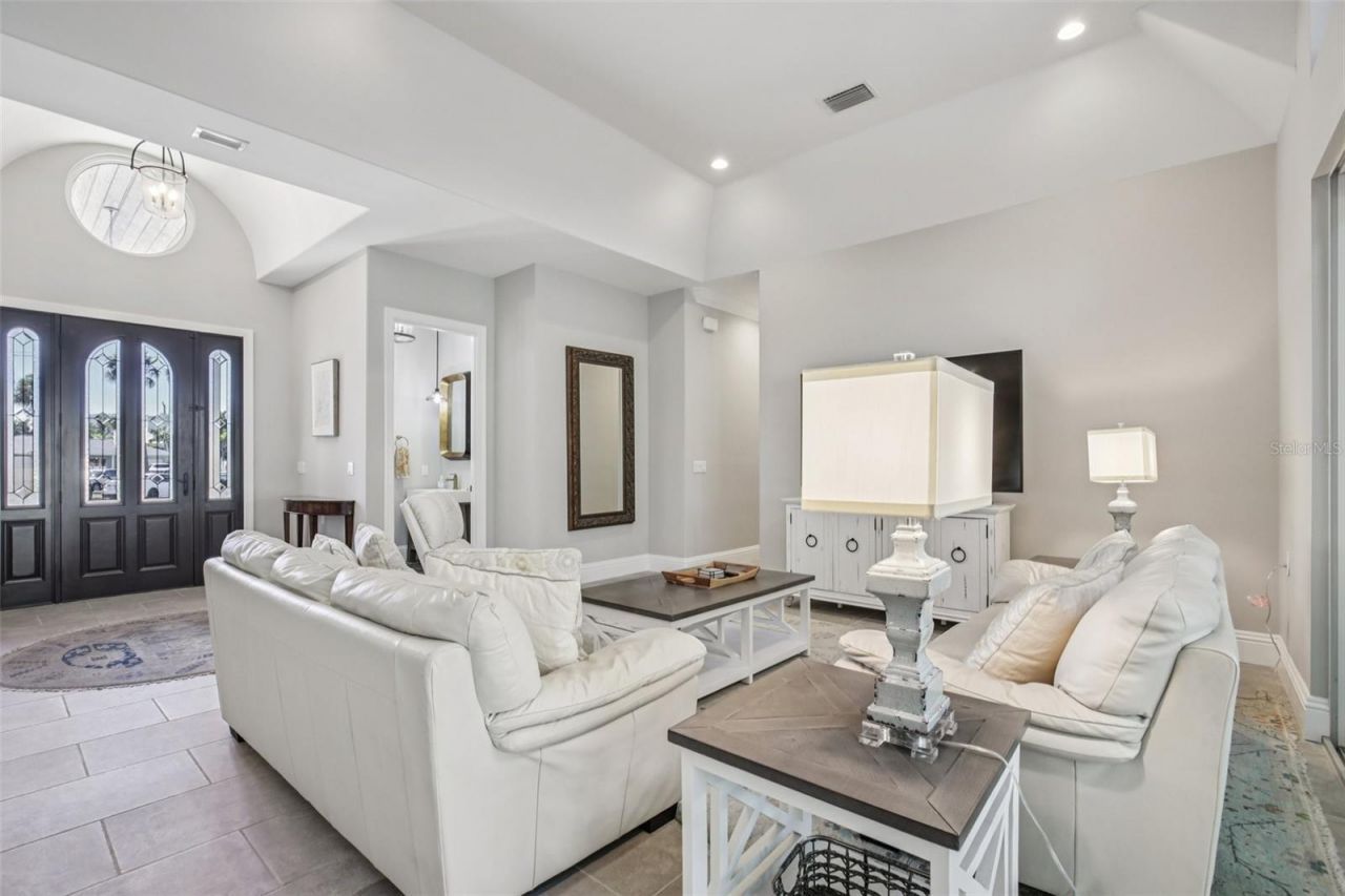 125 S Blvd Of Presidents, Sarasota, FL 34236 Photo