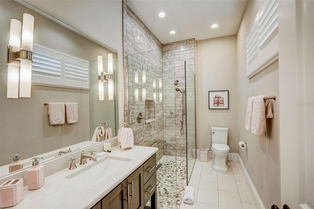 125 S Blvd Of Presidents, Sarasota, FL 34236 Photo