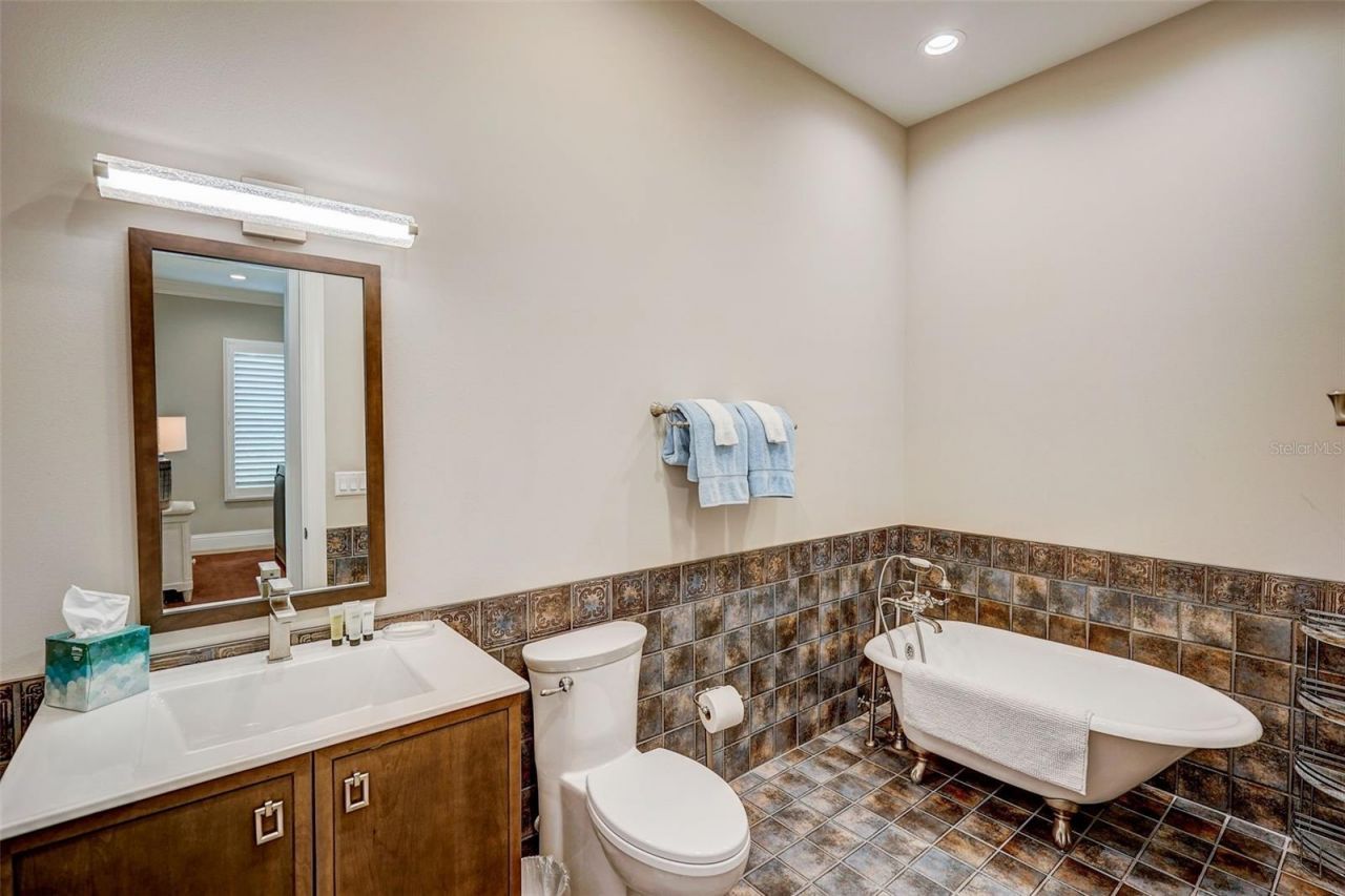 125 S Blvd Of Presidents, Sarasota, FL 34236 Photo