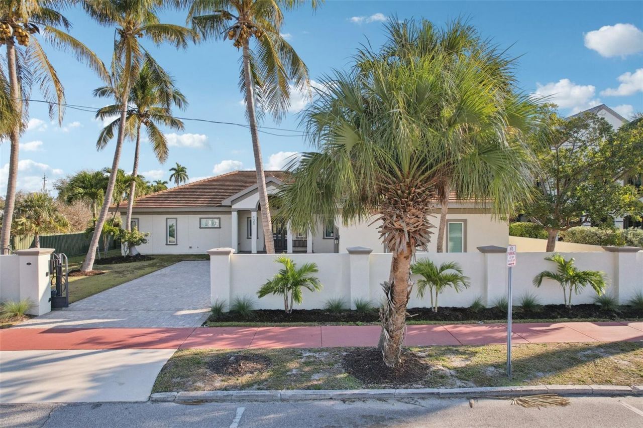 125 S Blvd Of Presidents, Sarasota, FL 34236 Photo