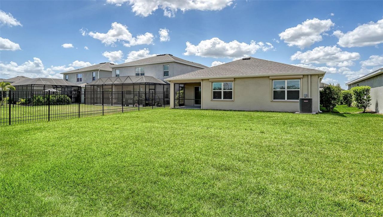 17119 Barnwood Place, Lakewood Ranch, FL 34211 Photo