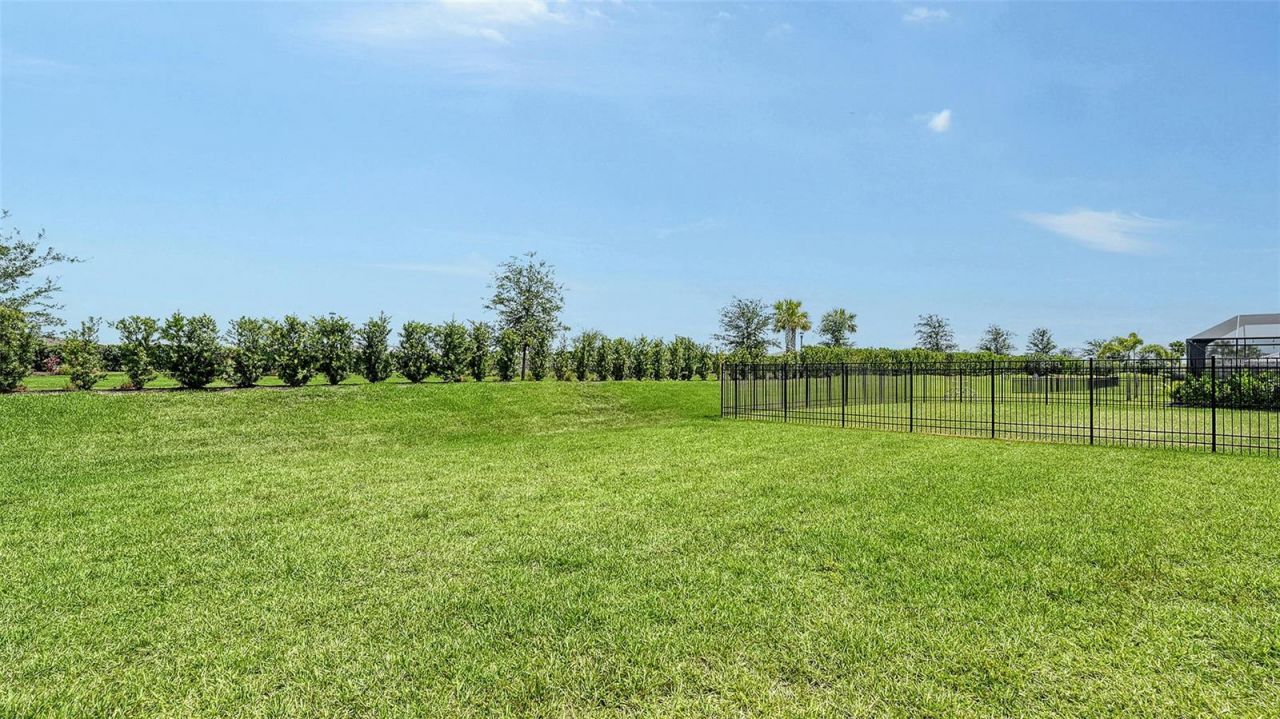 17119 Barnwood Place, Lakewood Ranch, FL 34211 Photo