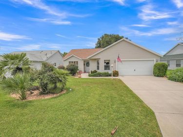 8371 SE 168TH TRINITY PLACE, THE VILLAGES, FL 32162