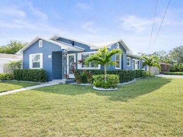 148 HIGHLAND AVENUE, DUNEDIN, FL 34698