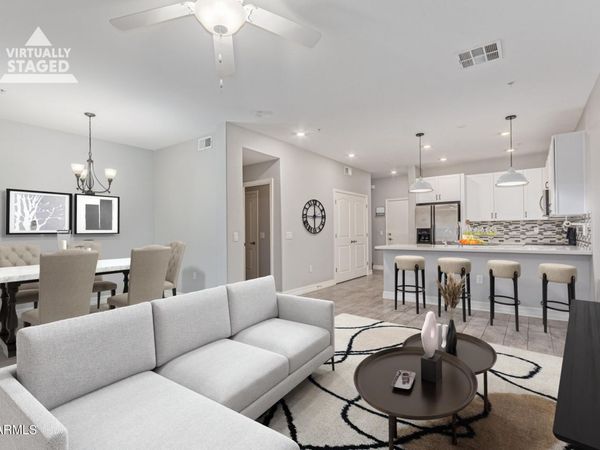 2821 S SKYLINE Drive S, Unit 172, Mesa, AZ 85212