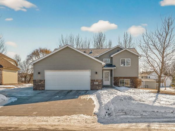 5512 Kalenda Drive NE, Albertville, MN 55301