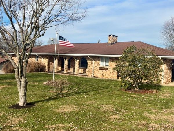 71 Trails End, Toronto, OH 43964