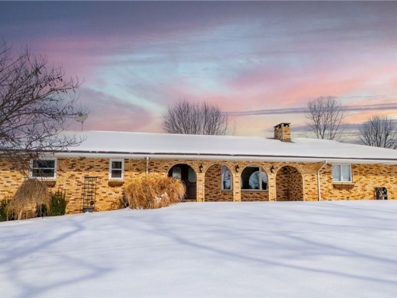 71 Trails End, Toronto, OH 43964 Photo 2