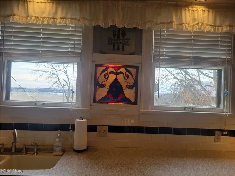 413 Oakwood Drive, Cadiz, OH 43907 Photo 19