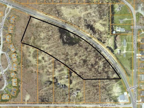 9300 S Sprinkle Road, Portage, MI 49002