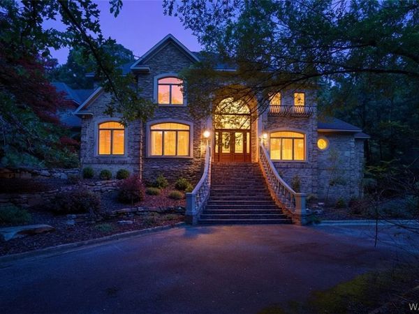 11465 WOODBANK Parkway, Tuscaloosa, AL 35405