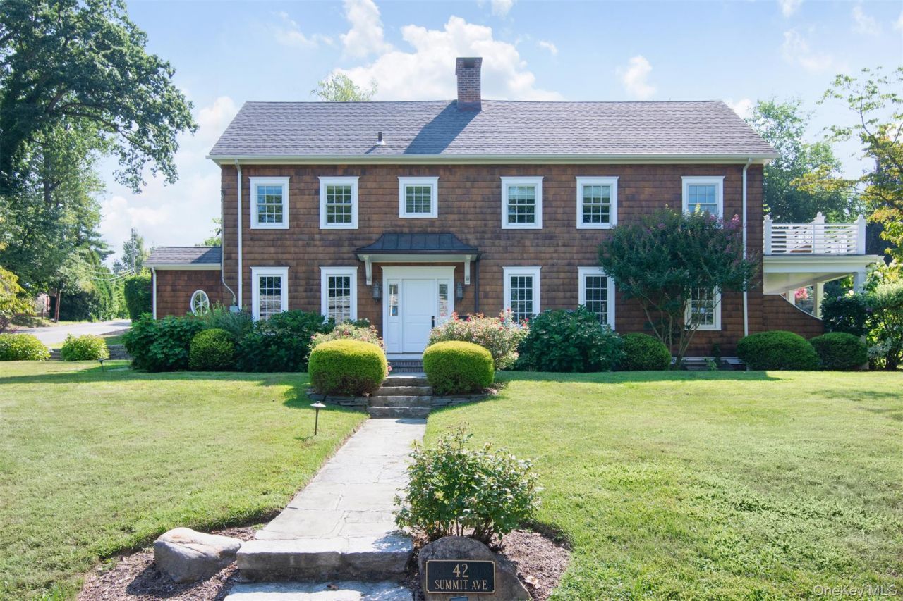 42 Summit Avenue, Bronxville, NY 10708 Main Photo