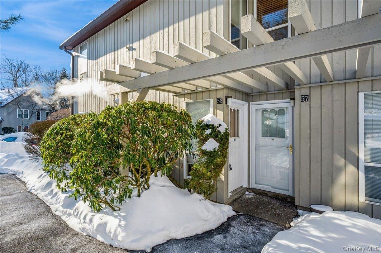 58 Villa Drive, Peekskill, NY 10566 Main Photo