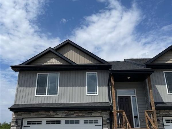 3165 Lampe Ln, Unit A, Coralville, IA 52241