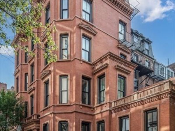 55-57 Hancock St, Boston, MA 02114