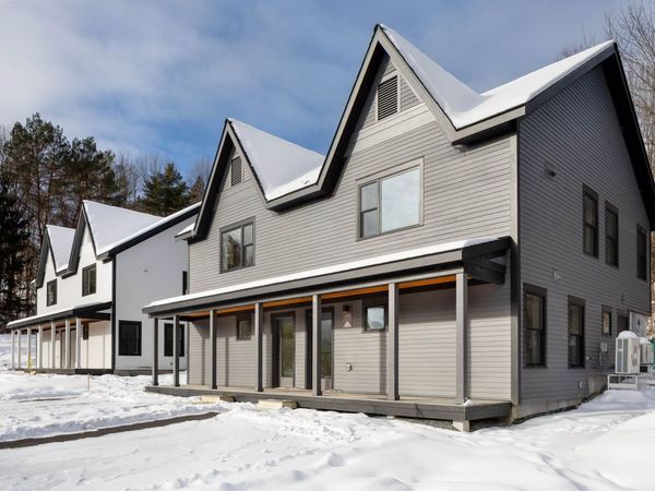 111-2 Safford Commons Way, Woodstock, VT 05091