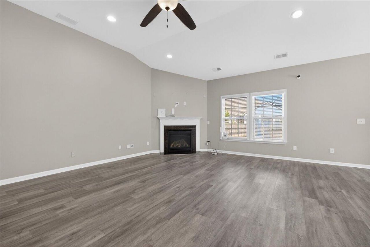 1902 Wild Indigo Way Photo 11