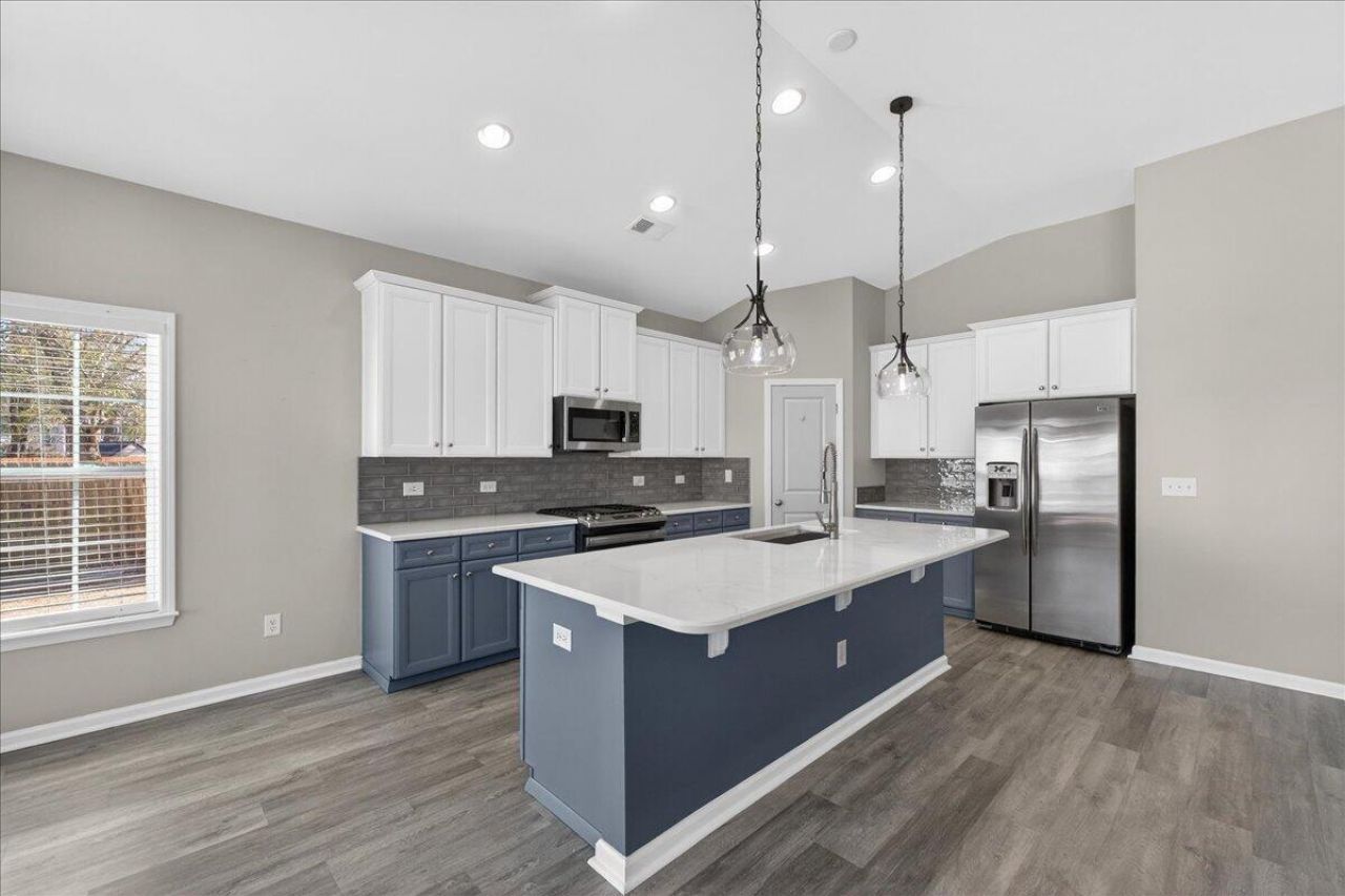 1902 Wild Indigo Way Photo 14