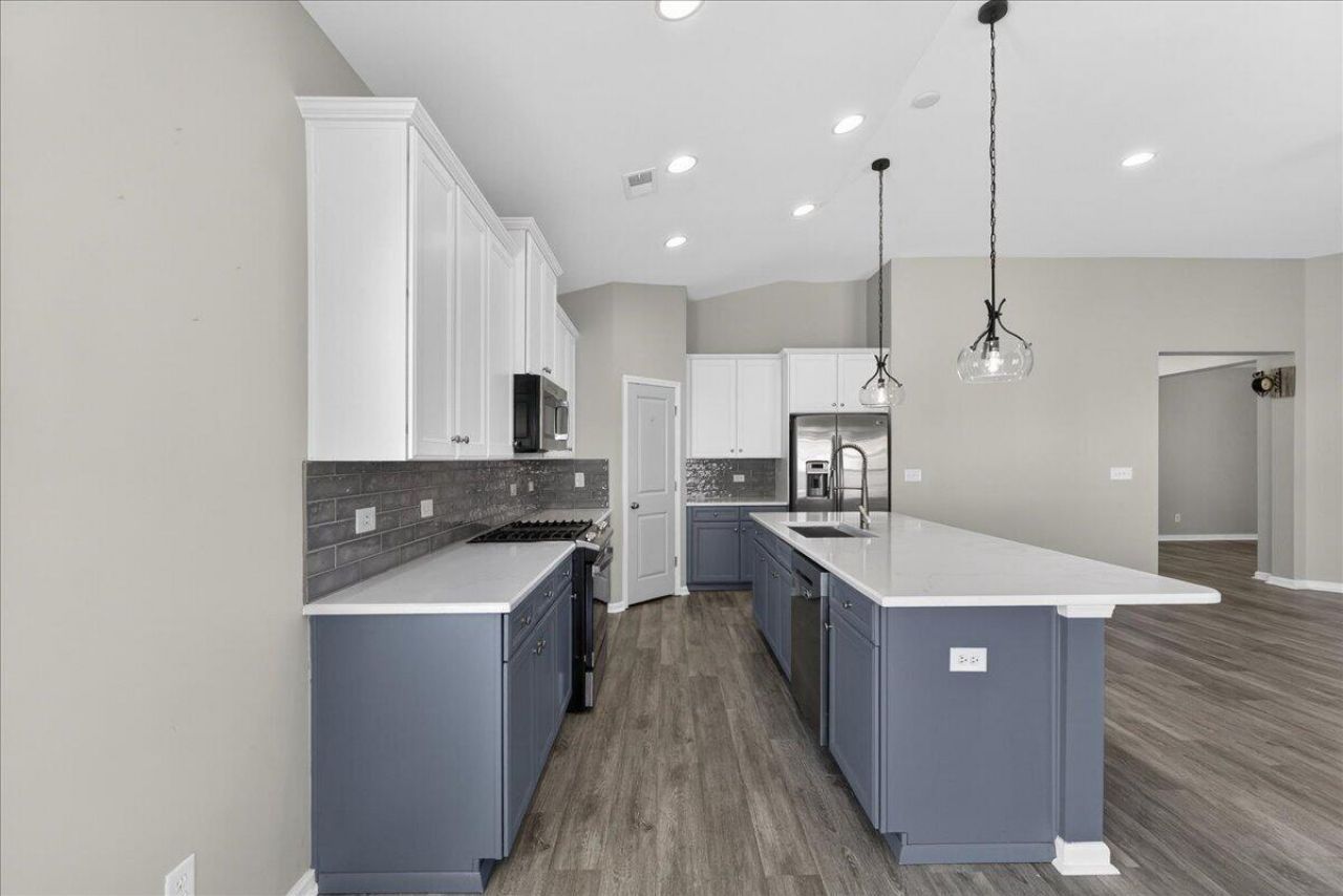 1902 Wild Indigo Way Photo 15