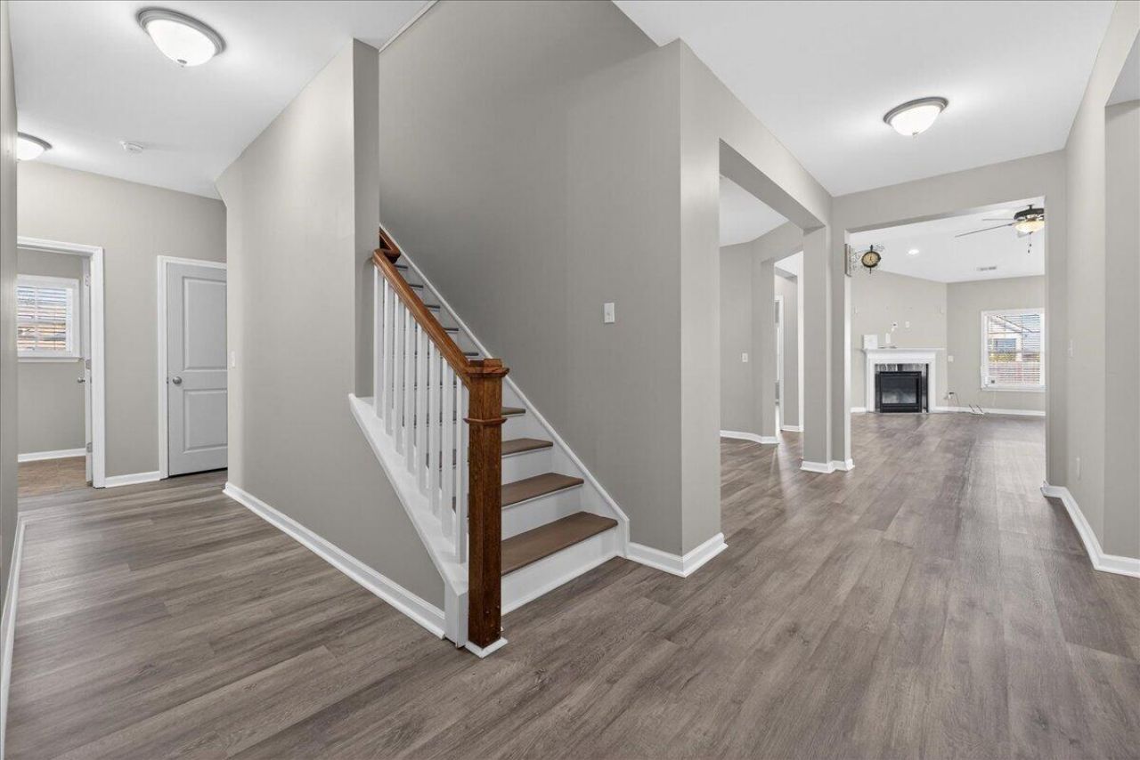 1902 Wild Indigo Way Photo 8