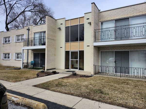 18310 Cherry Creek Drive, Unit 2, Homewood, IL 60430