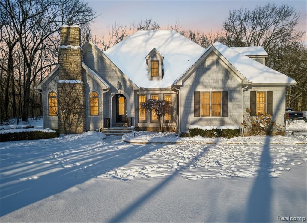 19225 Savage Road, Huron Township, MI 48111 Main Photo