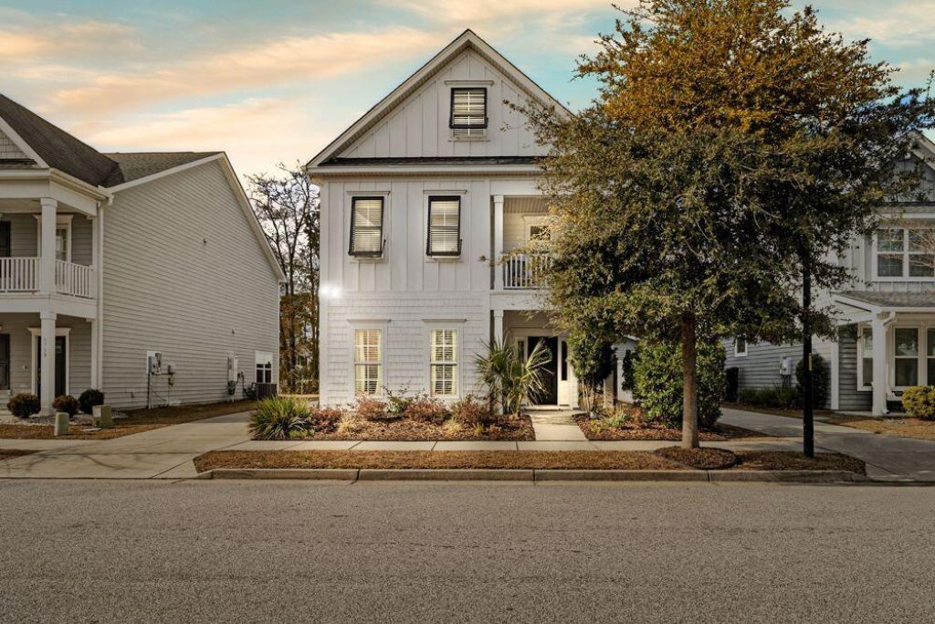 1717 Emmets Road Photo 1