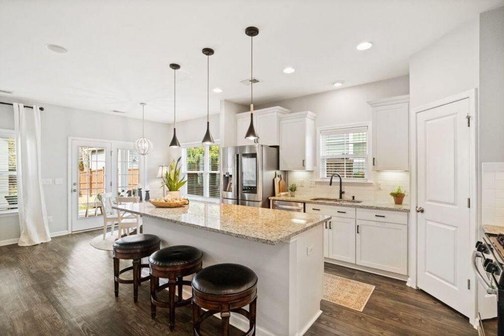 1717 Emmets Road Photo 14