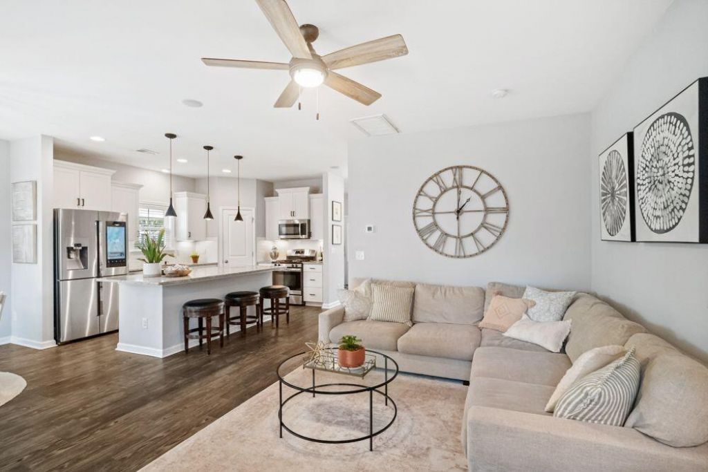 1717 Emmets Road Photo 20