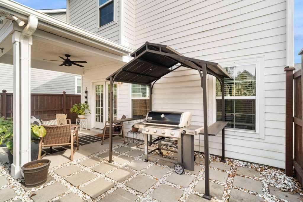 1717 Emmets Road Photo 35