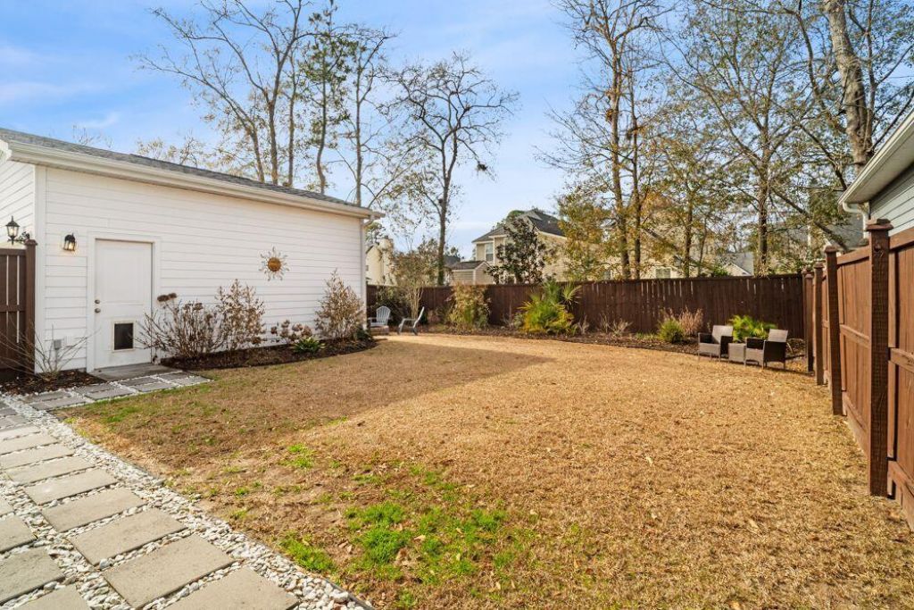 1717 Emmets Road Photo 37