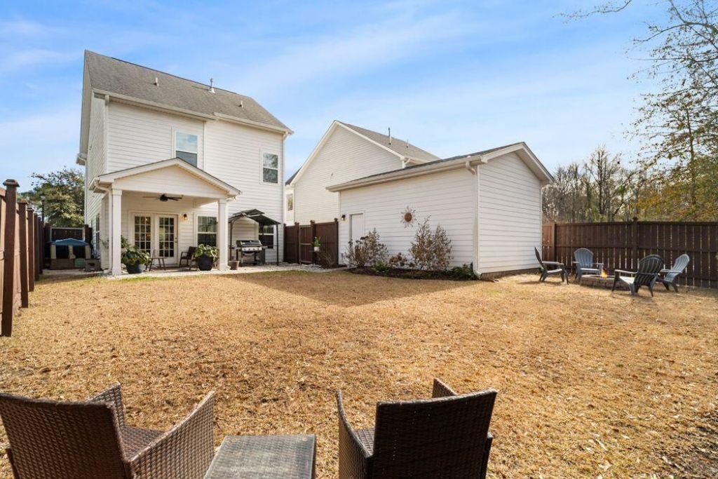 1717 Emmets Road Photo 40