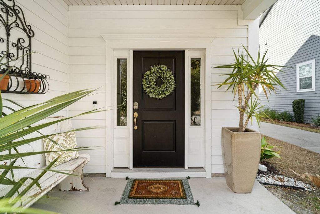 1717 Emmets Road Photo 9