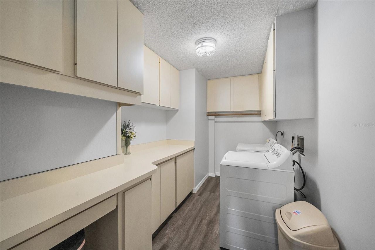 3601 Egerton Circle, Sarasota, FL 34233 Photo