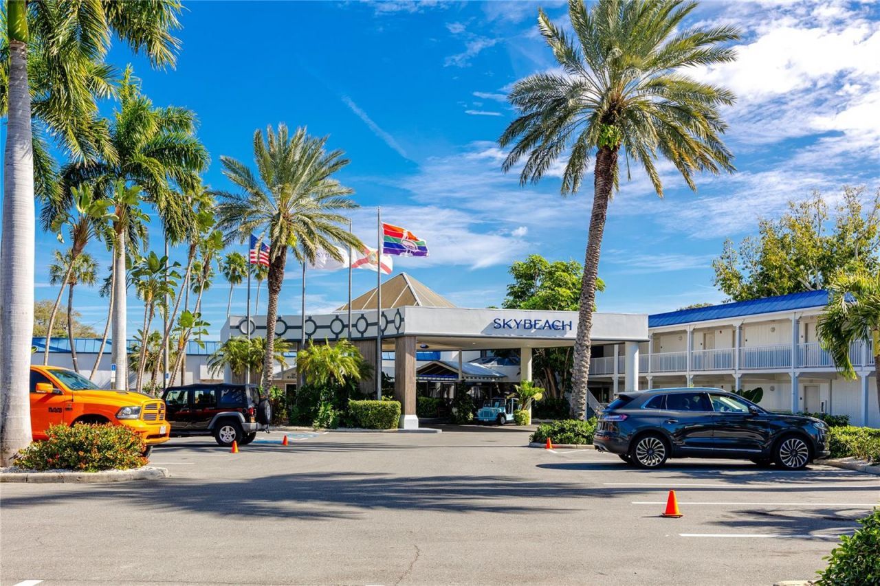 7200 Sunshine Skyway Lane S, Unit 2A, Saint Petersburg, FL 33711 Photo