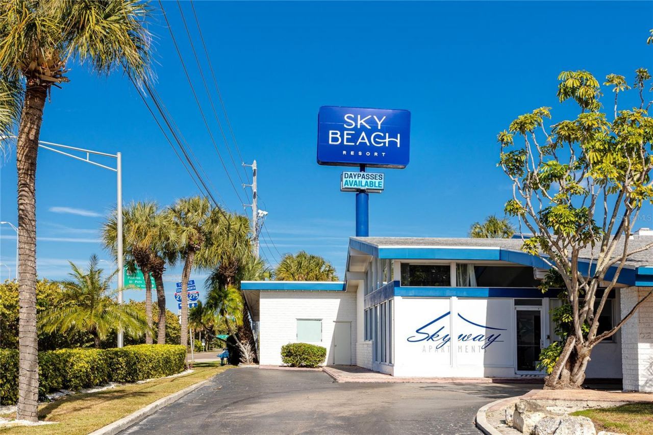 7200 Sunshine Skyway Lane S, Unit 2A, Saint Petersburg, FL 33711 Photo