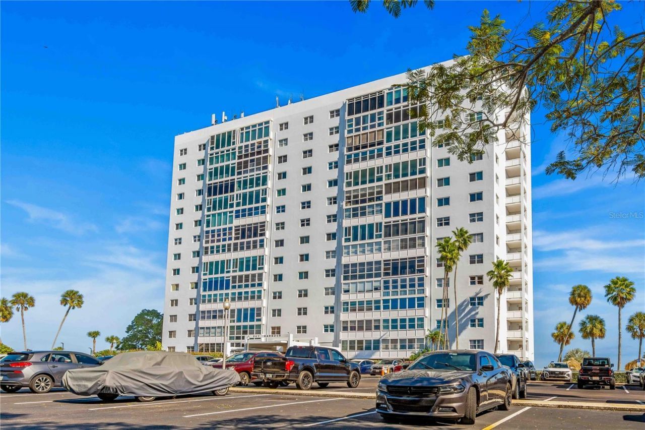 7200 Sunshine Skyway Lane S, Unit 2A, Saint Petersburg, FL 33711 Photo