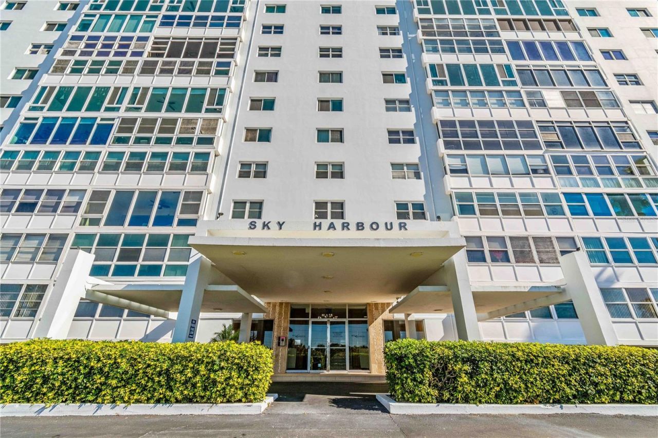 7200 Sunshine Skyway Lane S, Unit 2A, Saint Petersburg, FL 33711 Photo