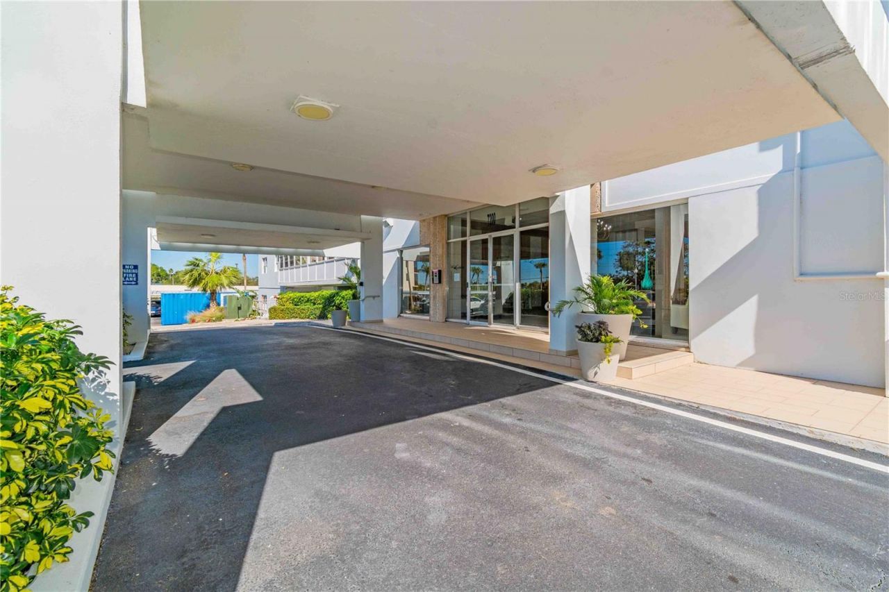 7200 Sunshine Skyway Lane S, Unit 2A, Saint Petersburg, FL 33711 Photo