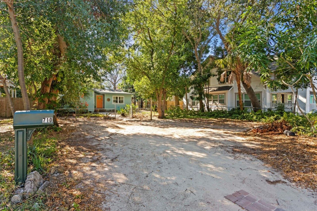 710 34th Avenue S, Saint Petersburg, FL 33705 Photo