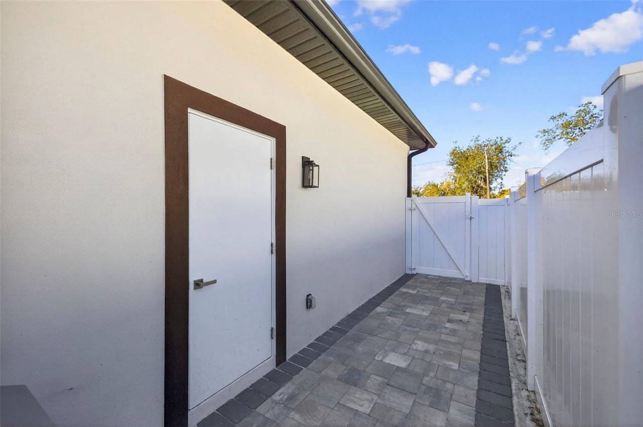 8509 N Newport Avenue, Tampa, FL 33604 Photo