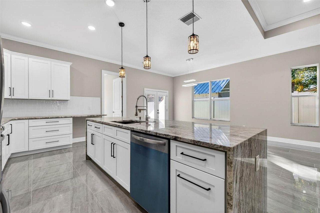 8509 N Newport Avenue, Tampa, FL 33604 Photo