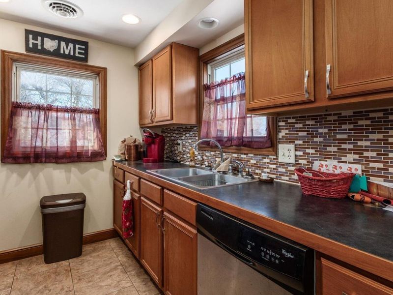 120 W Main Street, Somerset, OH 43783 Photo 45